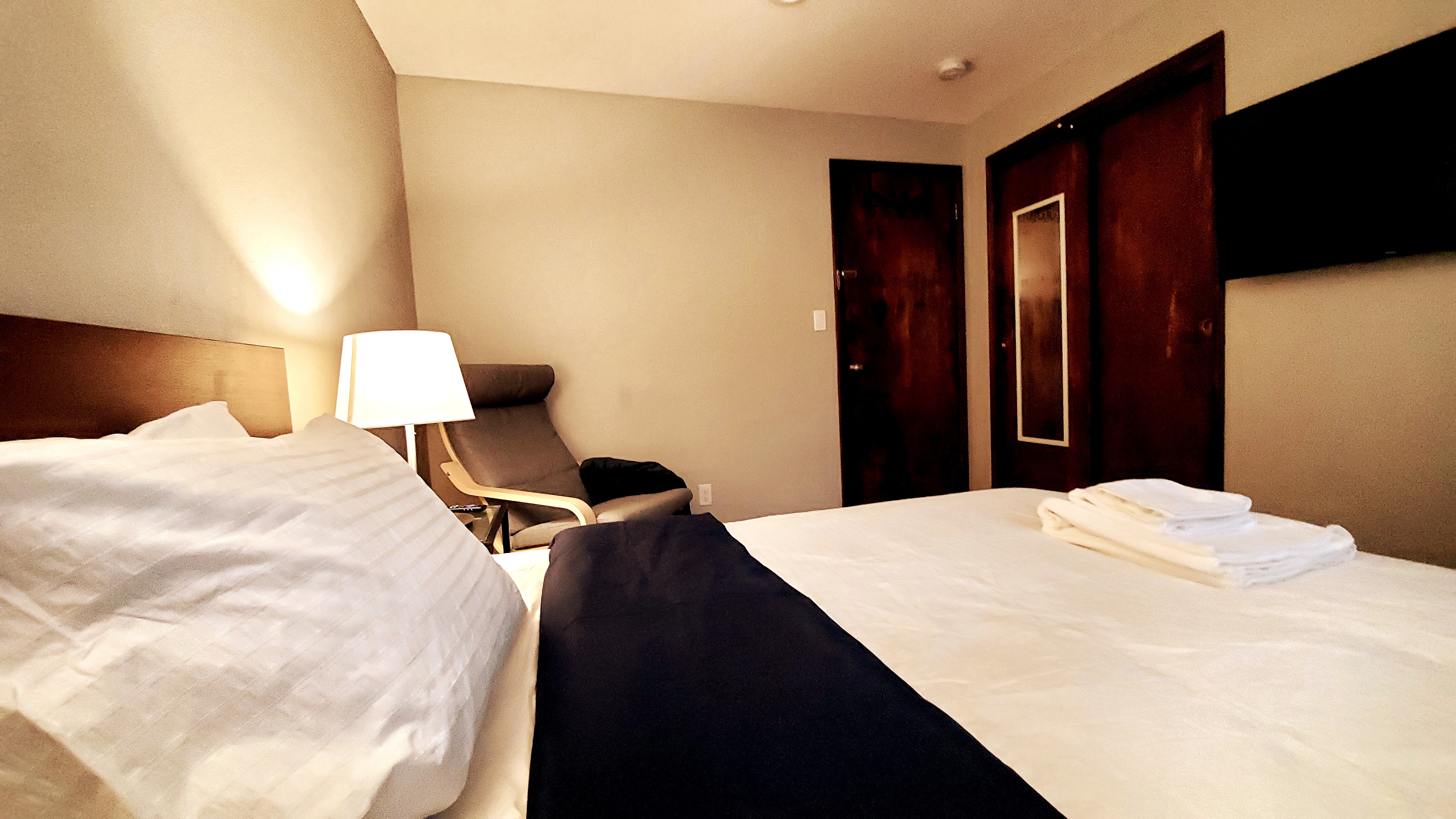 4K smart TV in Bedroom