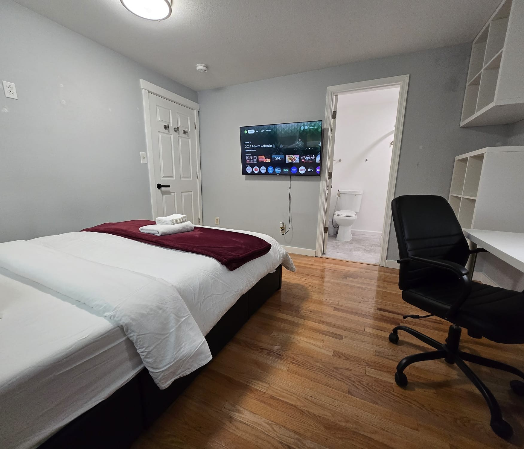 4k smart TV in bedroom