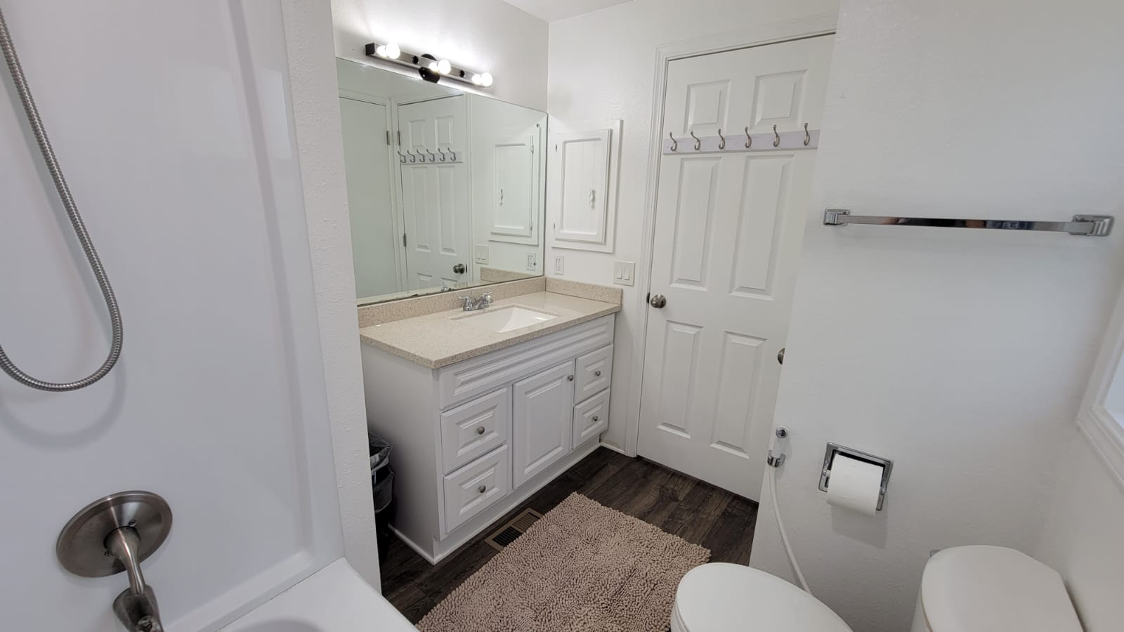 Additional bathroom angle