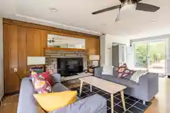 Cozy living area (day2)