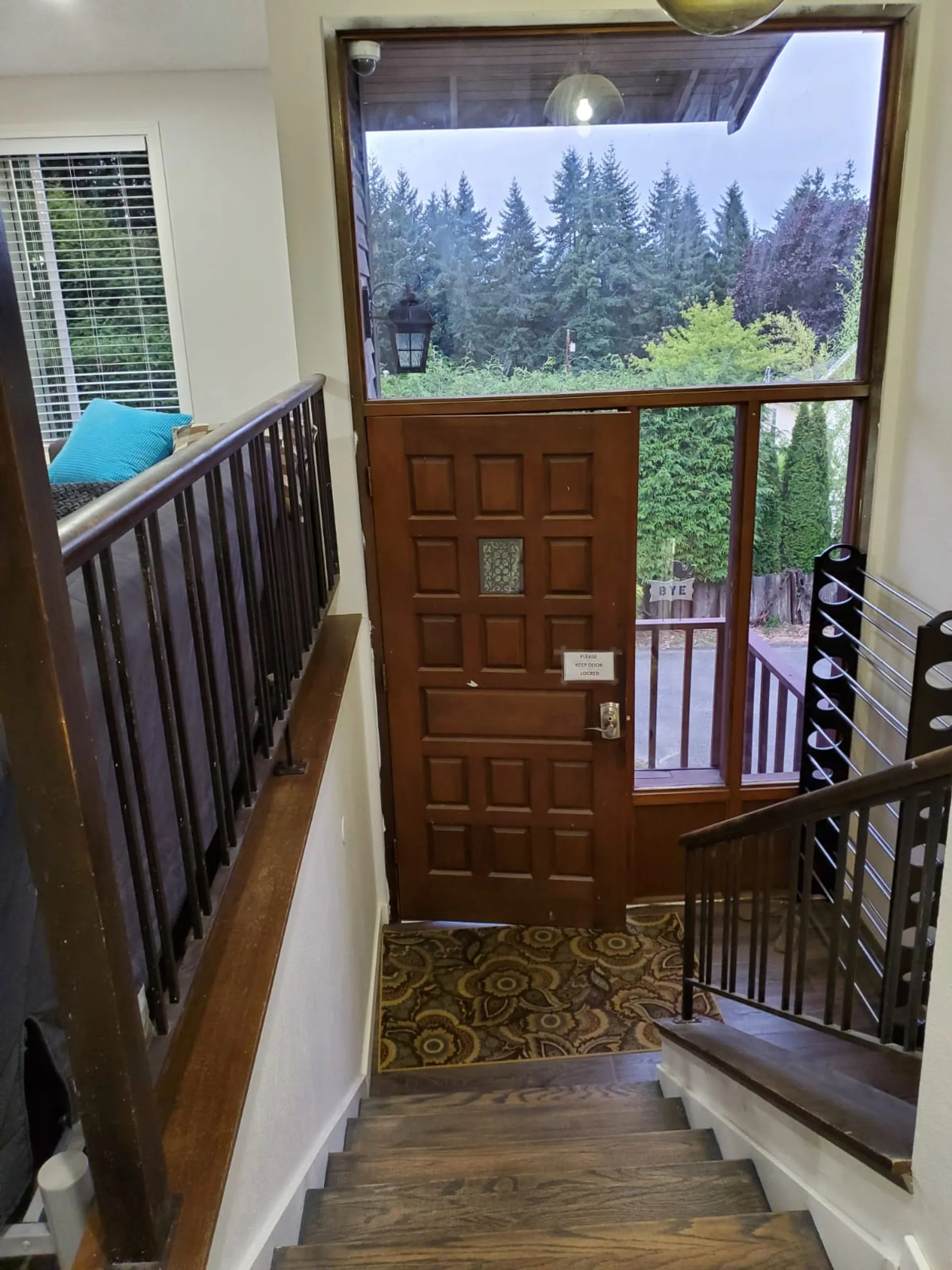 Entry hall with shoe rack