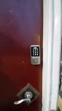 Main entry door with smart key