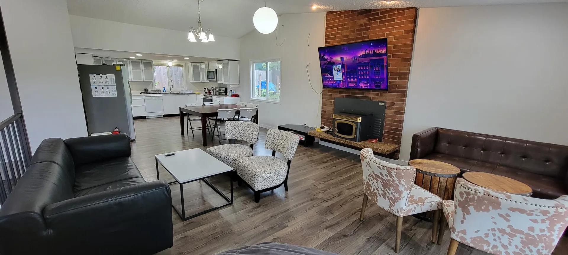 Multiple seating area
