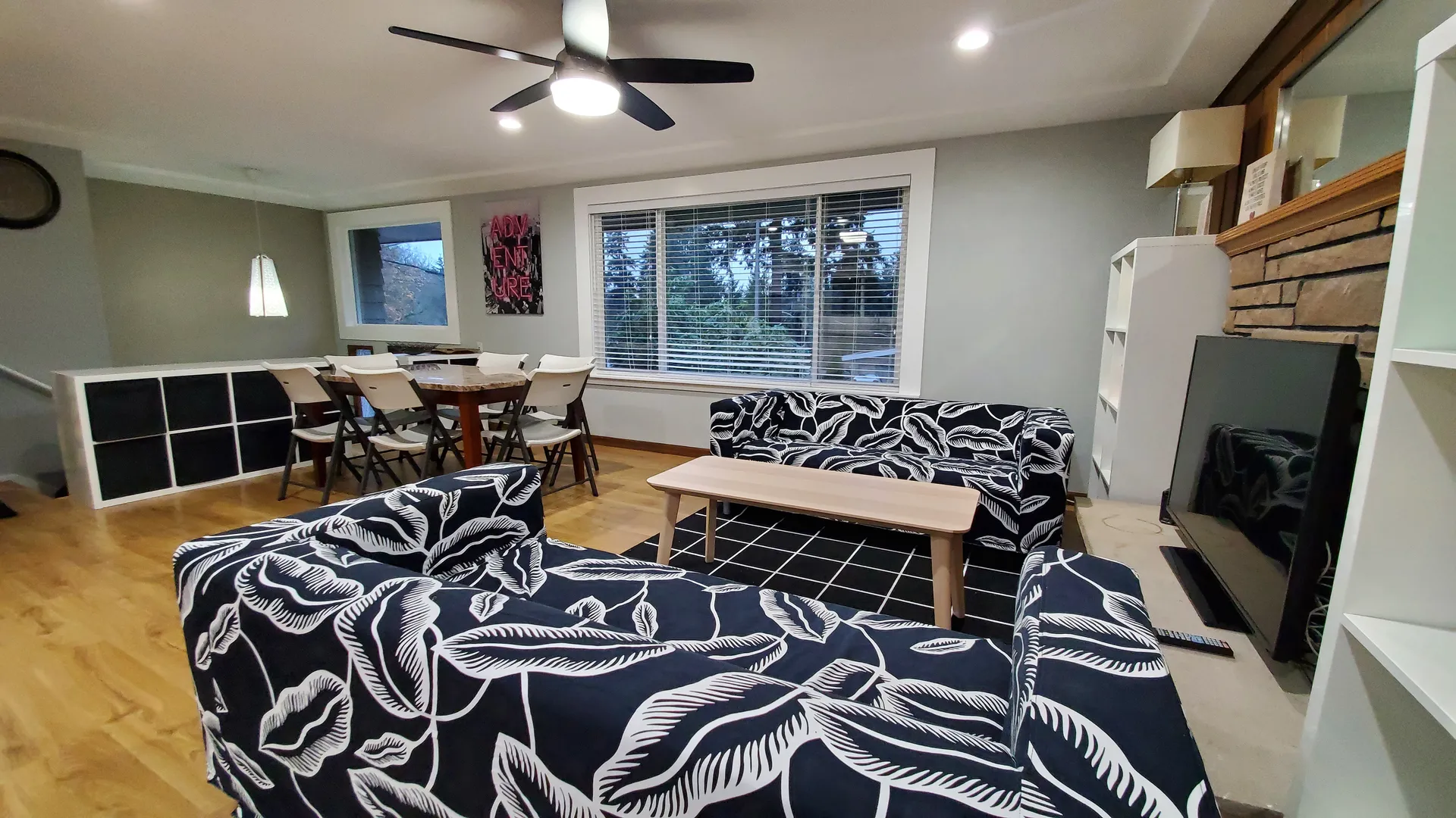 Seating area with view