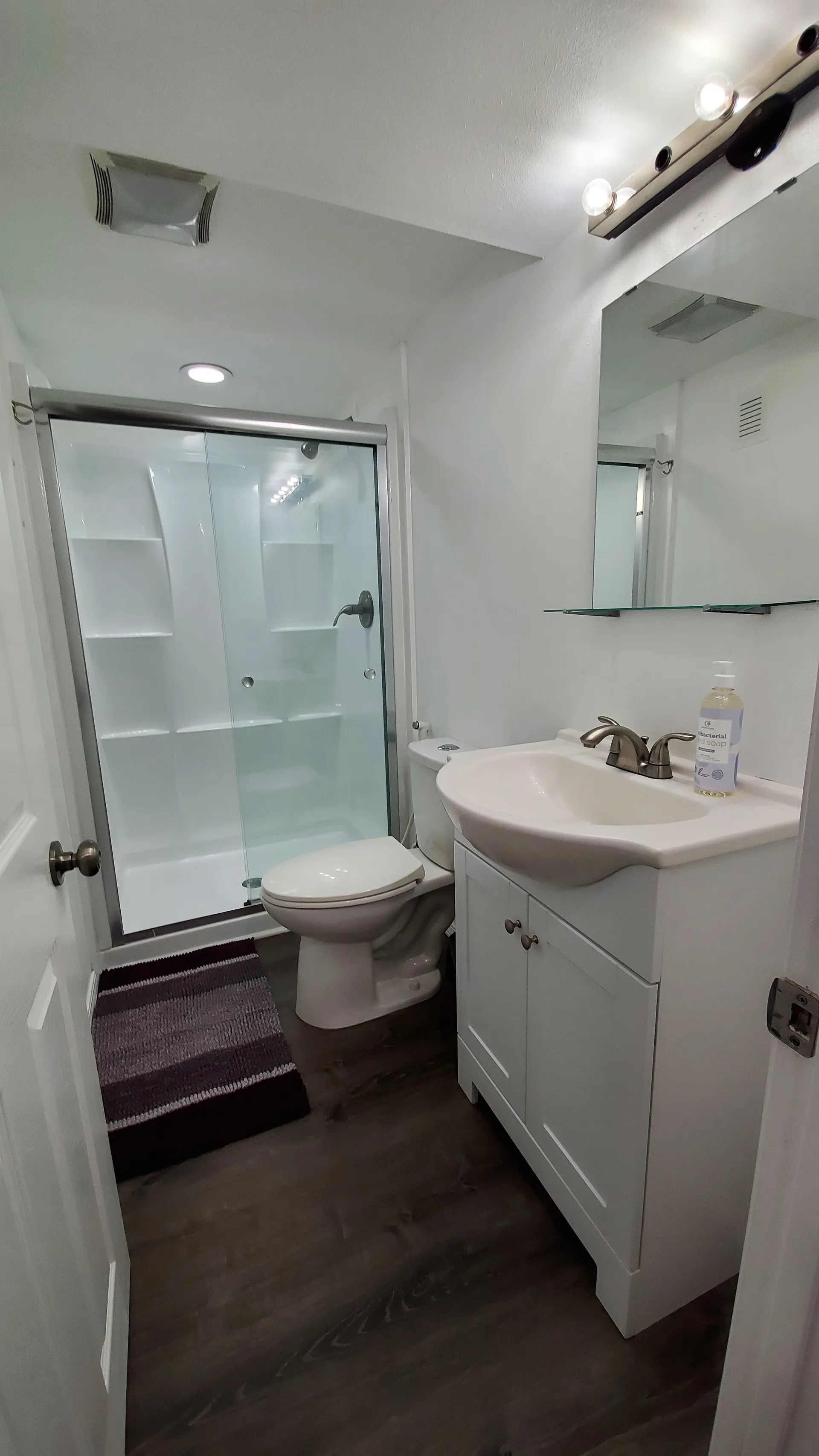 Featured view of 2 Shared Bathrooms (Downstairs)