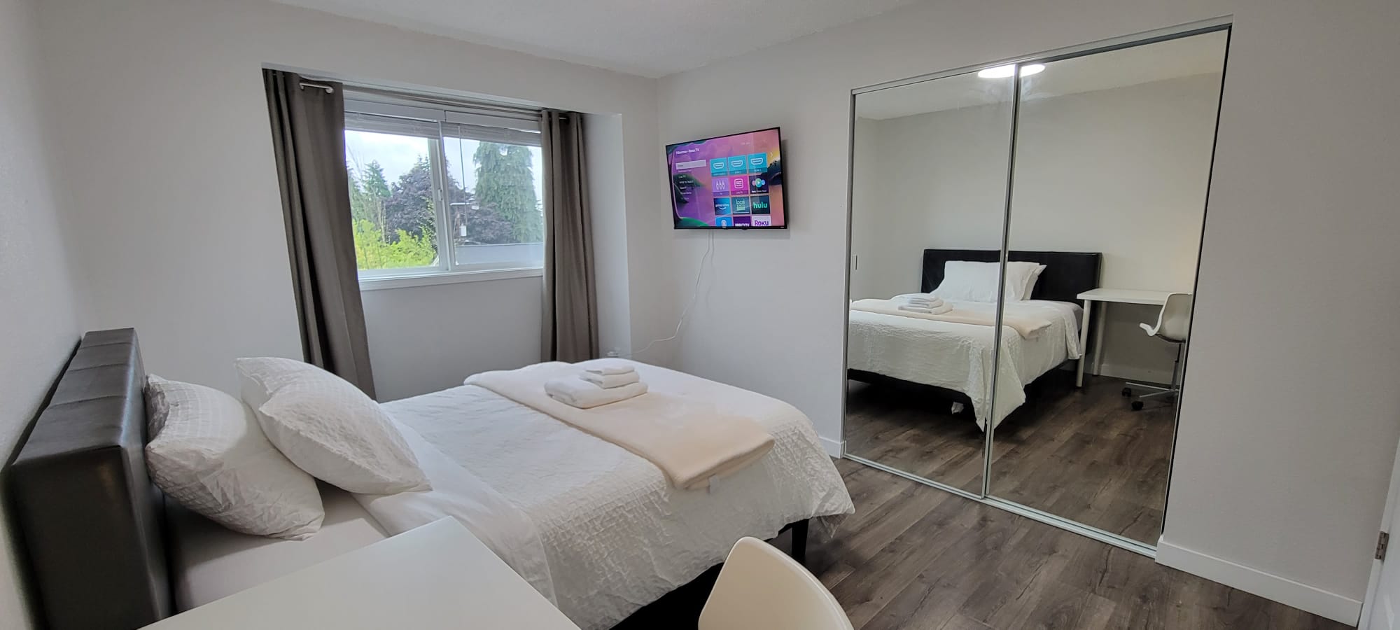 Featured view of Room O