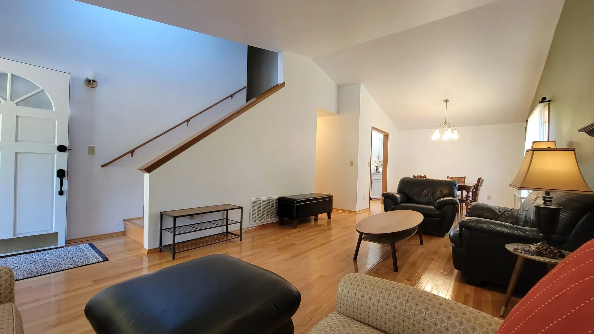 Spacious living room