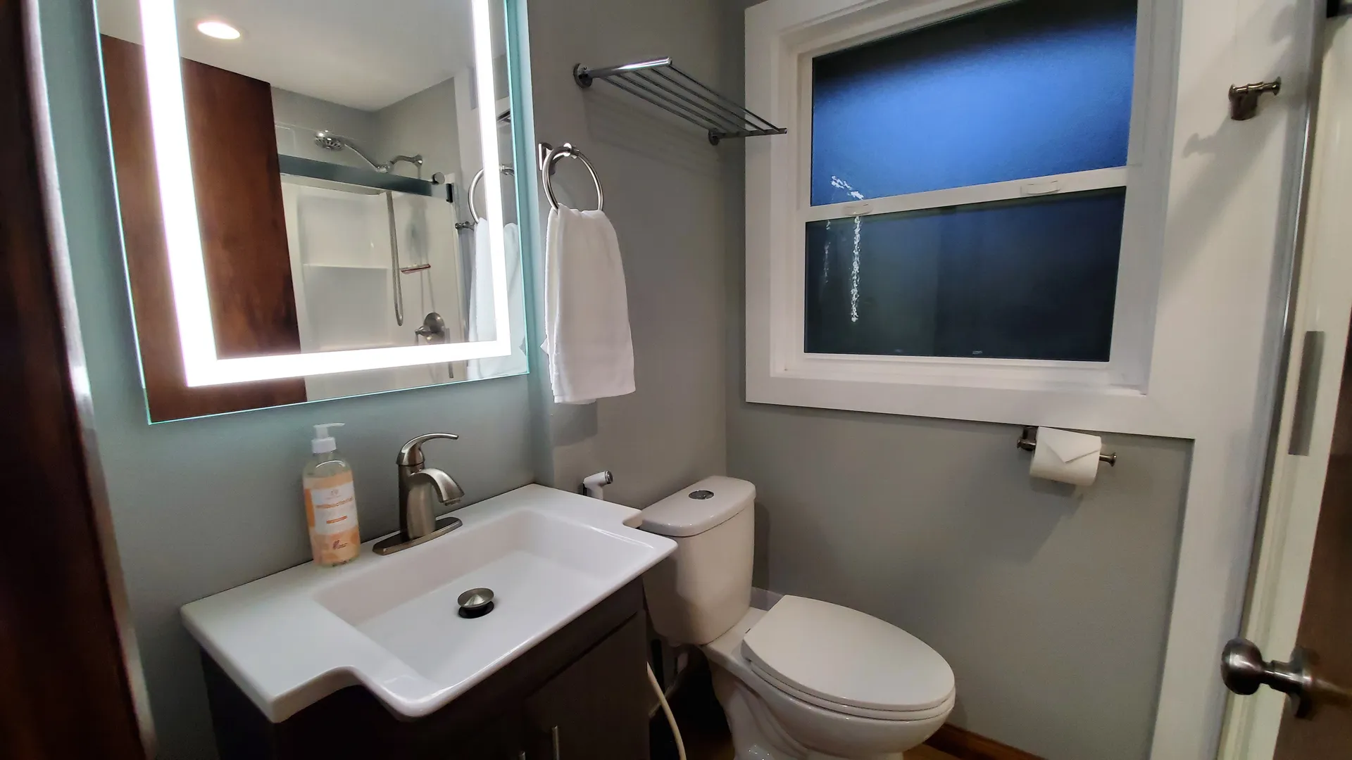 Featured view of Shared Bathroom (Upstairs)
