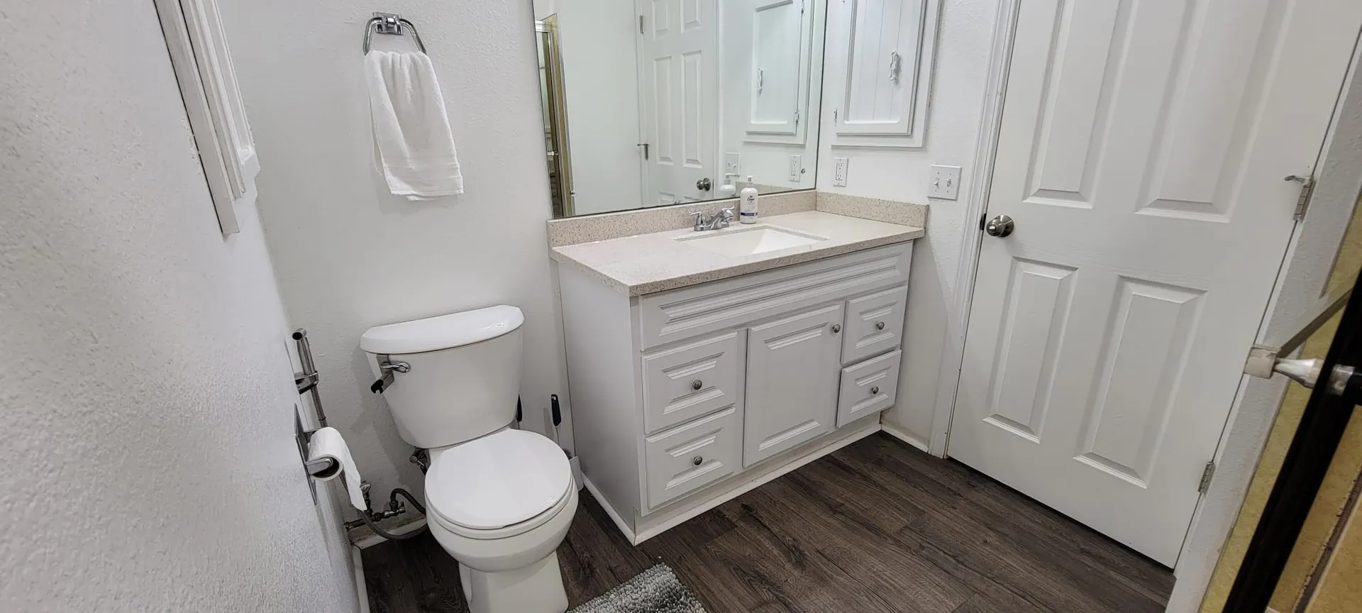Upper floor bathroom